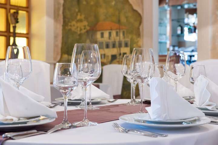 Dining 59 of 115