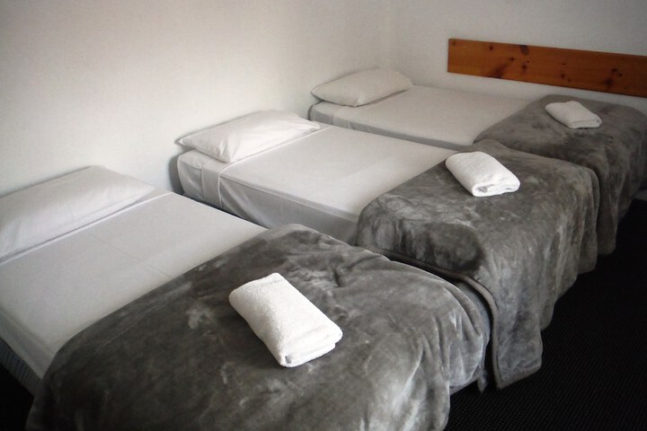 Room 3 of 68