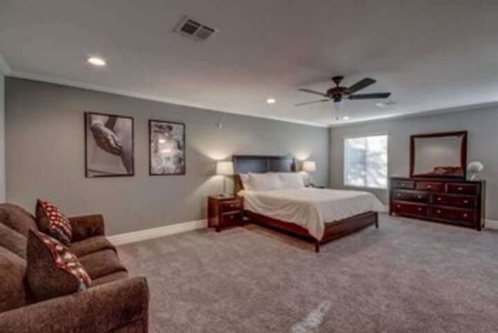 Room 14 of 22