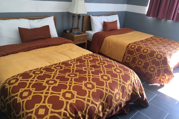 Room 14 of 36