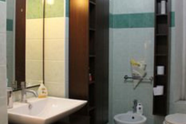 Room 2 of 11