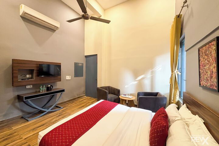 Room 19 of 111