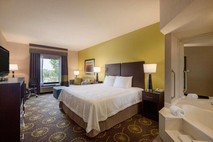 2 Double Beds (4 of 8)