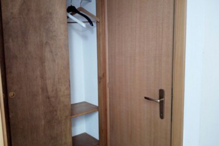 Room 5 of 6