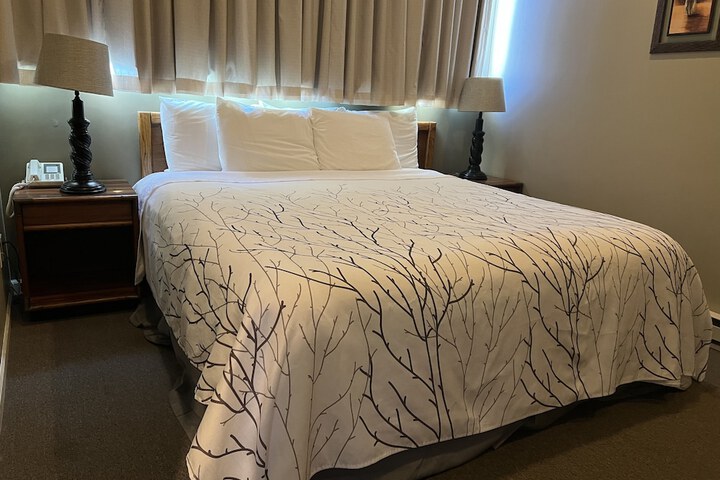 Room 9 of 22