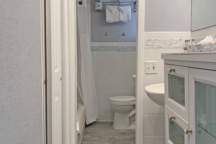 Room 468 of 549