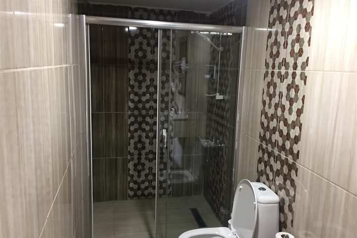 Room 33 of 37