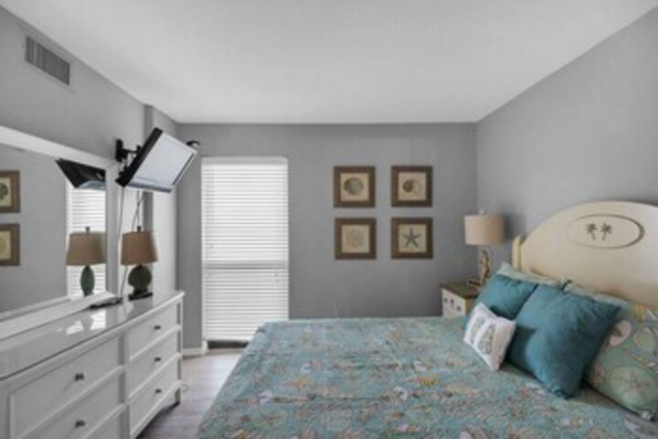 Room 165 of 185