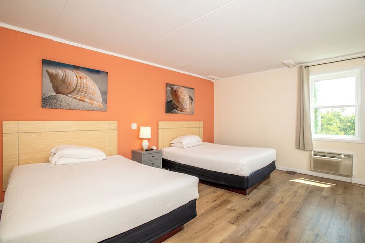 Room 2 of 9