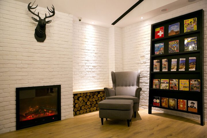 Guest Lobby