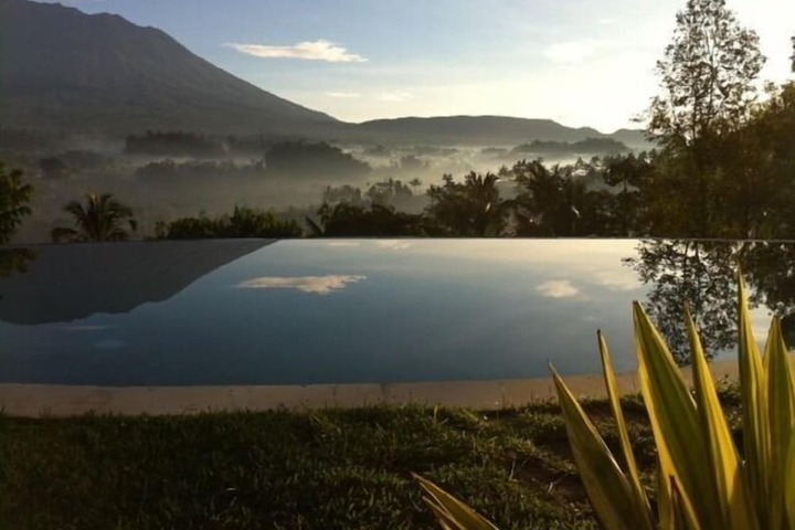 Pool 19 of 26