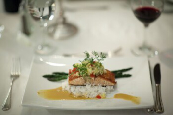 Dining 8 of 46