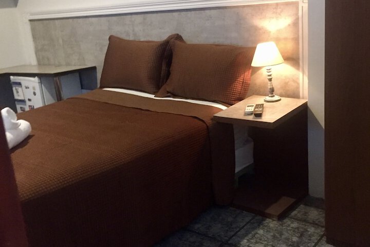 Room 6 of 29
