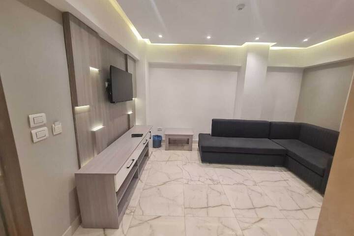 Room 43 of 85