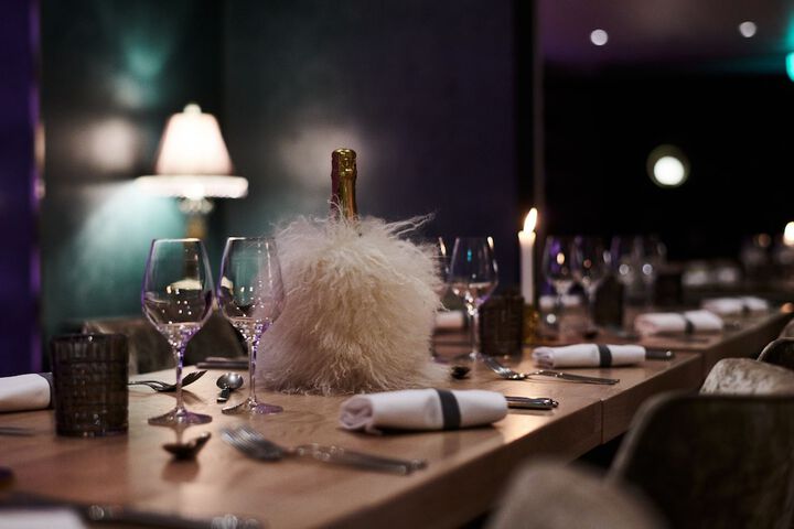 Dining 39 of 50
