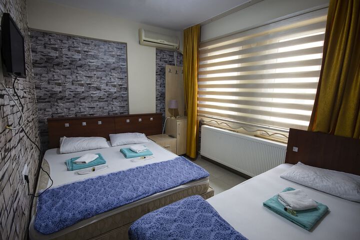 Room 12 of 14