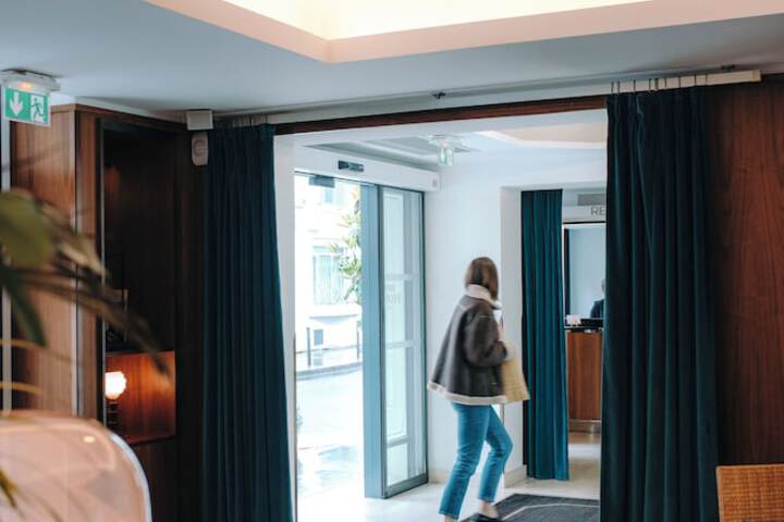 Hotel 2 of 57