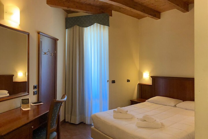 Room 20 of 55
