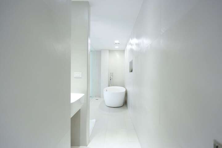 Room 47 of 74