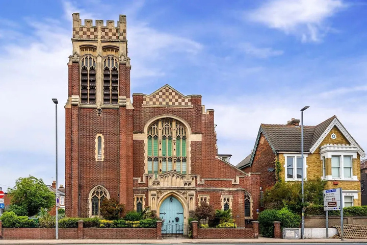 Grade 2 Listed Converted Church Within 750yrds to Southsea Beach