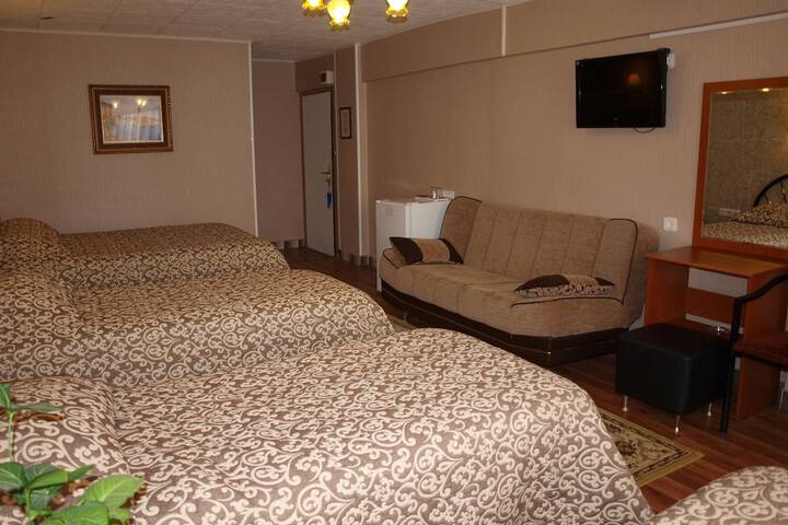 Room 11 of 52