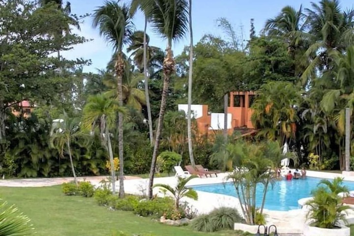 Pool 29 of 51