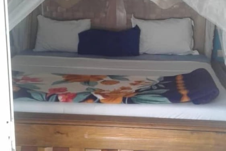 Room 7 of 17