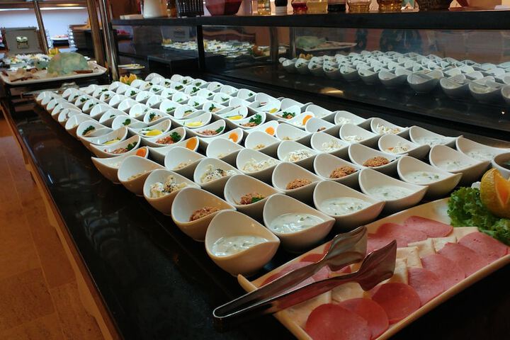 Dining 46 of 63