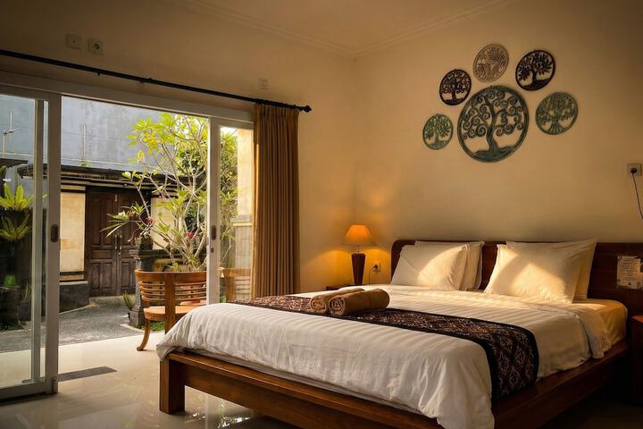 Room 5 of 22