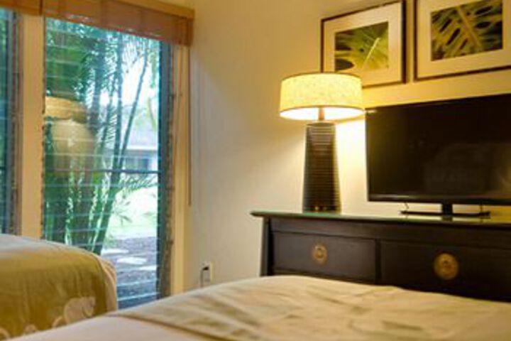 Room 14 of 25