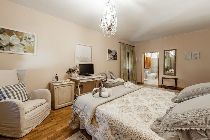 Room 14 of 141