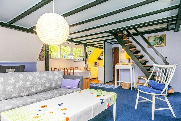 Room 3 of 12