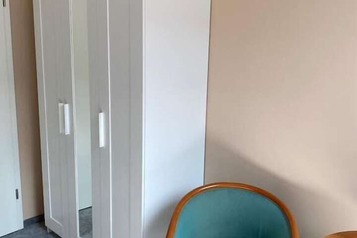 Room 9 of 14