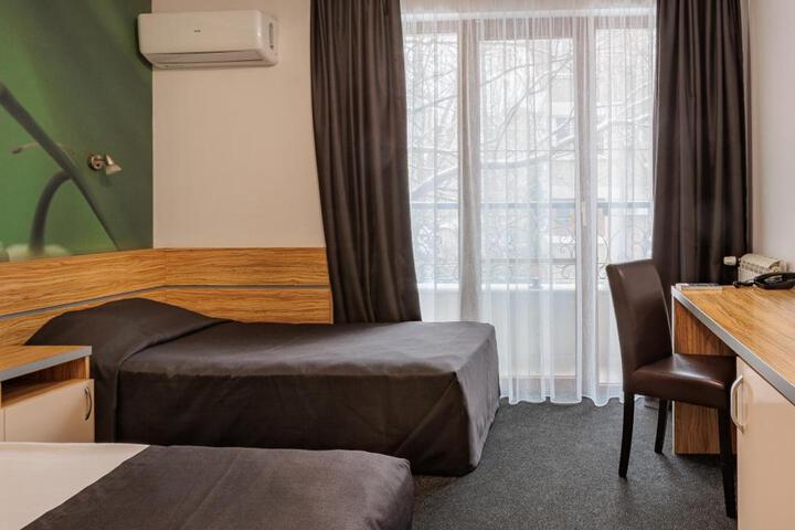 Room 21 of 62