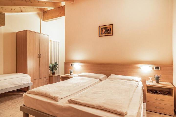 Room 8 of 29