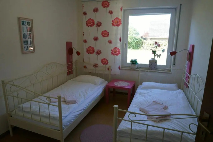 Room 4 of 14