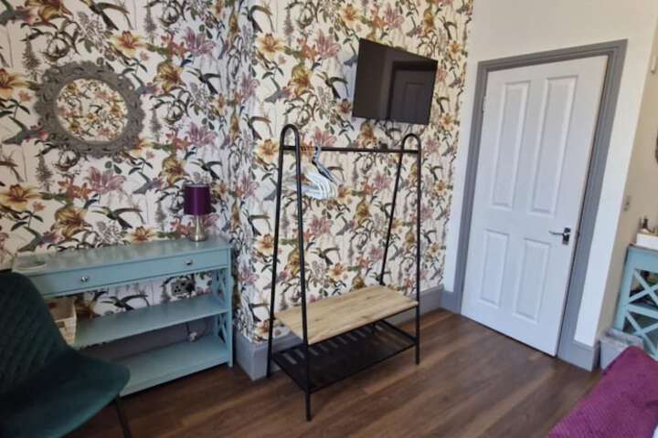 Room 141 of 263