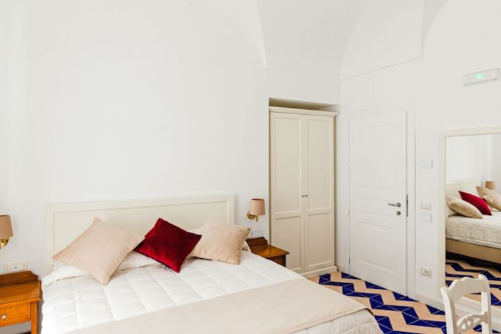 Room 7 of 50