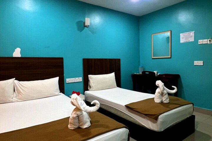Room 10 of 30