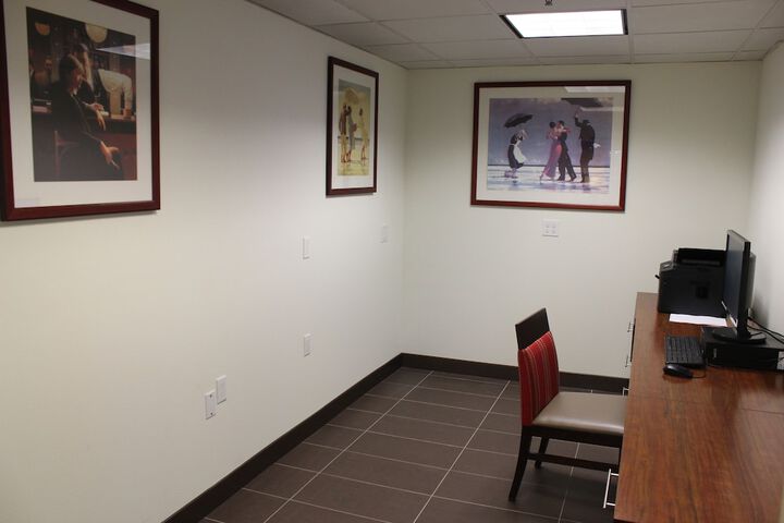 Business Center 96 of 106