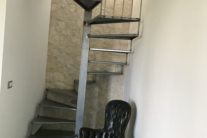 Room 12 of 39