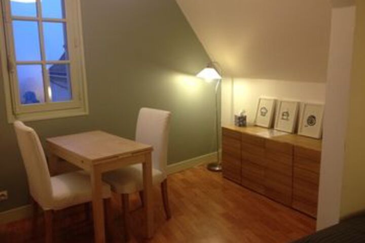 Room 73 of 85