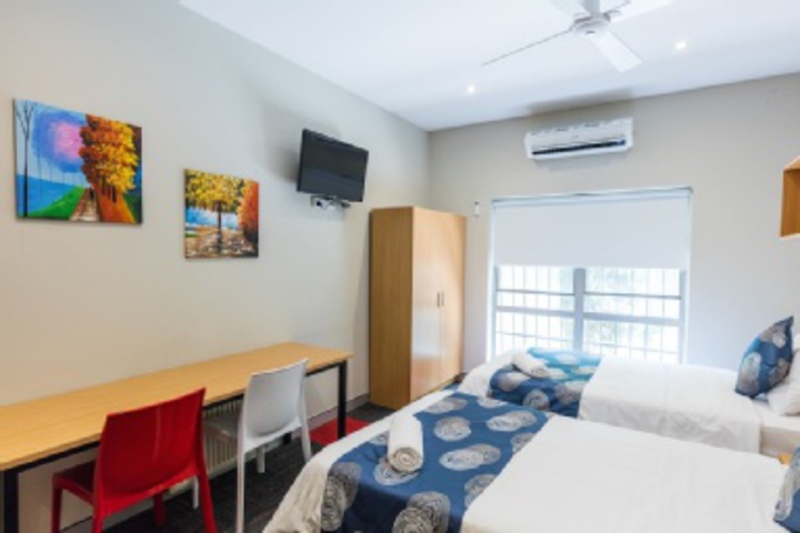 Room 274 of 288