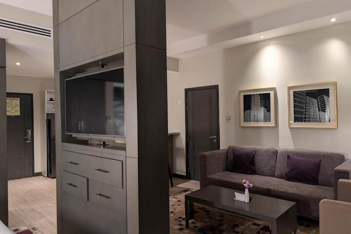 Room 38 of 86