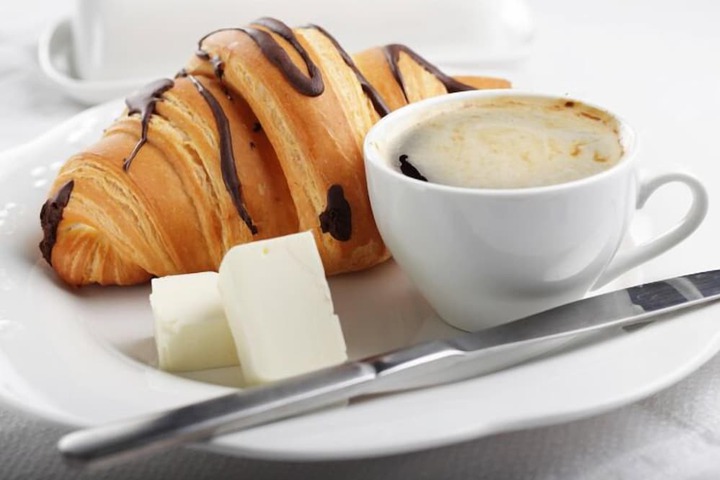 Breakfast/Coffee Service 29 of 37