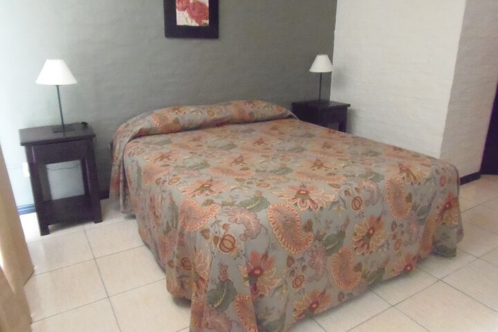 Room 5 of 62