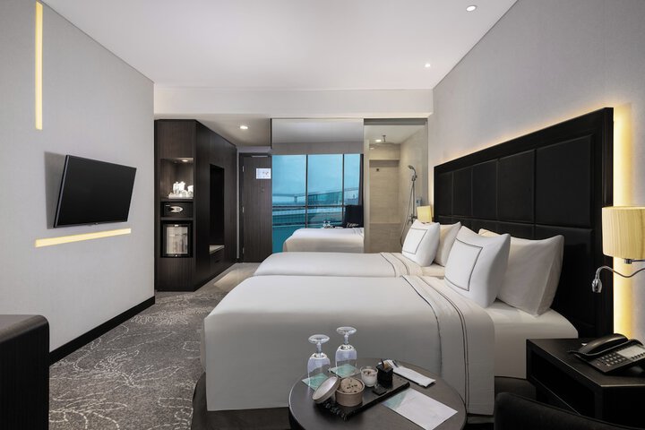 Room 11 of 46
