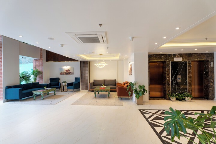 Hotel Interior 8 of 147