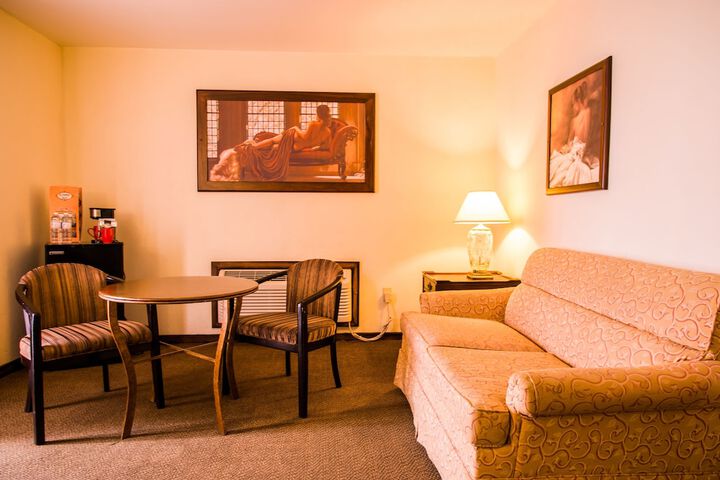 Room 21 of 48