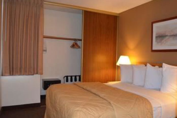 Image of Portland Airport Suites